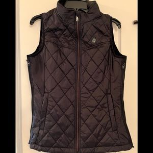 NWOT Heated vest with battery pack black
